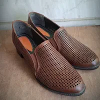 کفش چرم قهوه ای