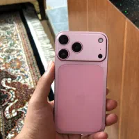 گوشی ایفون xr تو فریم ۱۷ پرو نازدار