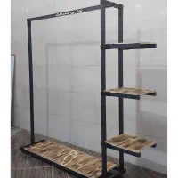 رگا‌ل لبا‌س ترکیب چوب و فلز