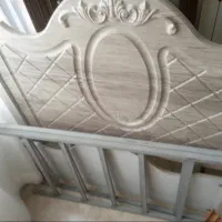 تخت خواب و تشک یک نفره