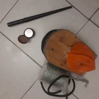 الک برلیان ، دمبوری بنزینی ، میل انگشتر