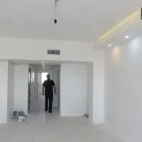 به یک بنا گچ کار کمکی نیازمندیم