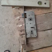 مقداری وسایل انباری