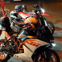 ktm rc|موتورسیکلت|تهران, فرودگاه مهرآباد|دیوار