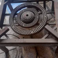 دیگ و اجاق  گاز