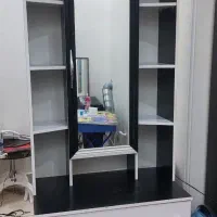 کتابخانه و دراور دکوری با آئینه قدی MDF