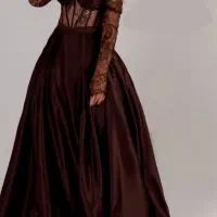 لباس مجلسی فقط یکبار پوشیده شده