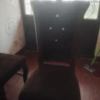 میز چهار نفره کاملاً سالم