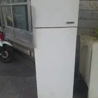 یخچال ۲ درب داخلش خیلی تمیز