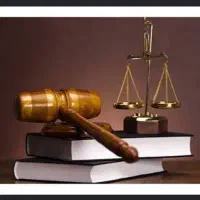 نیازمند وکیل خانم