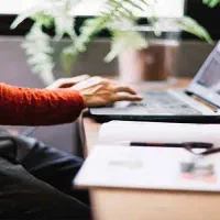 استخدام ادمین پاره وقت