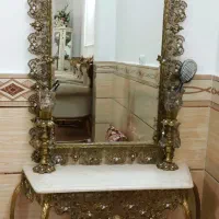 آینه شمعدان میز تلفن و ساعت برنز