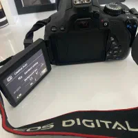 دوربین ۶۵۰D