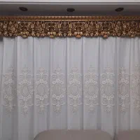 پرده به همراه کتیبه