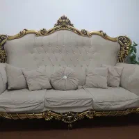 یک دست مبل سلطنتی