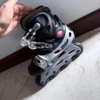یک جفت اسکیت