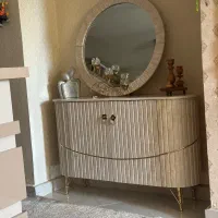 کنسول و میز تی وی