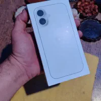 ۱۷ نرمال ، فقط آنباکس شده