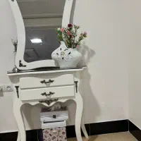 کنسول و آیینه چوبی