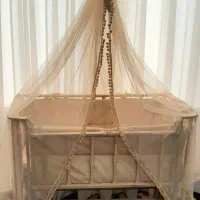 تخت گهواره نوزاد و رورورک استفاده نشده