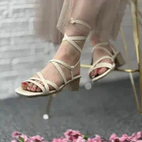صندل زنانه، نو، سایز ۳۹ ، رنگ کرم،با کیفیت و شیک