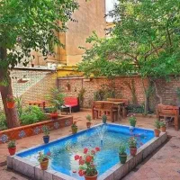 ۱۲۲ متری زمین سرچهارراه دانش آموز