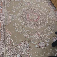 فرش ۹ متری  کاملا سالم  بدون پارگی و پوسیدگی