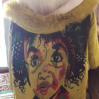 تعدادی لباس در حد