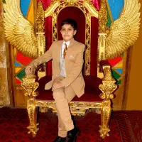 مزون تخصصی کت و شلوار پسرانه و بچه گانه