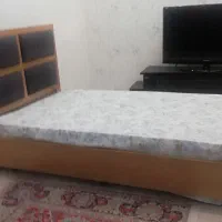 تخت یک ونیم نفره