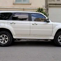 لند مارک ، اسب سفید