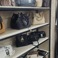 تعدادی کیف زنانه به قیمت عمده