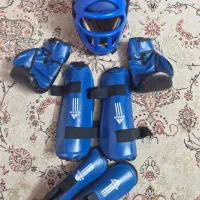 لباس و محافظ بوکس