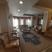 شهرک غرب/۲۰۰متر۳خوابه/ آپارتمان ویلایی