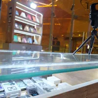 استخدام فروشنده خانم موبایل ولوازم جانبی