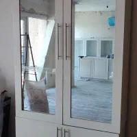 جاکفشی و جالباسی