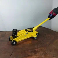 جک هیدرولیکی چرخ‌دار ۲ تن INTIMAX ، کیف، نو و کامل
