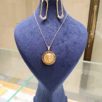 گردنبند طلا طرح ورساچه طلا فروشی نور