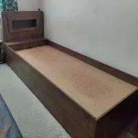 تخت تک نفره