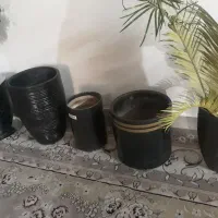 گلدان سفالی بزرگ و کوچیک