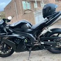 یاماها R1