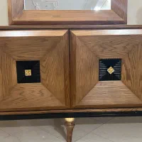 آینه کنسول و جلو مبلی