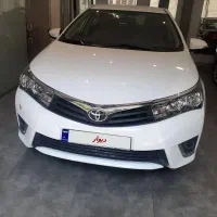 تویوتا کرولا