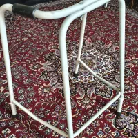 واکر|پزشکی|شیراز, کوشک میدان|دیوار