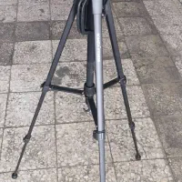 سه پایه دوربین