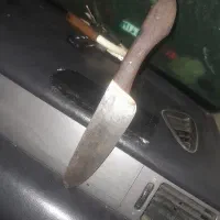 چاقو قدیمی دسته سرخ