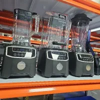 بلندر حرفه ای