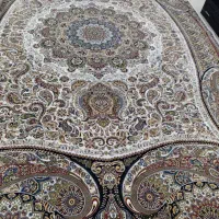 فرش کرمی 700 شانه اکباتان