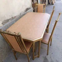 میز غذاخوری