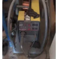 جوشکار یا نیروی فنی درصدی با دستگاه co2